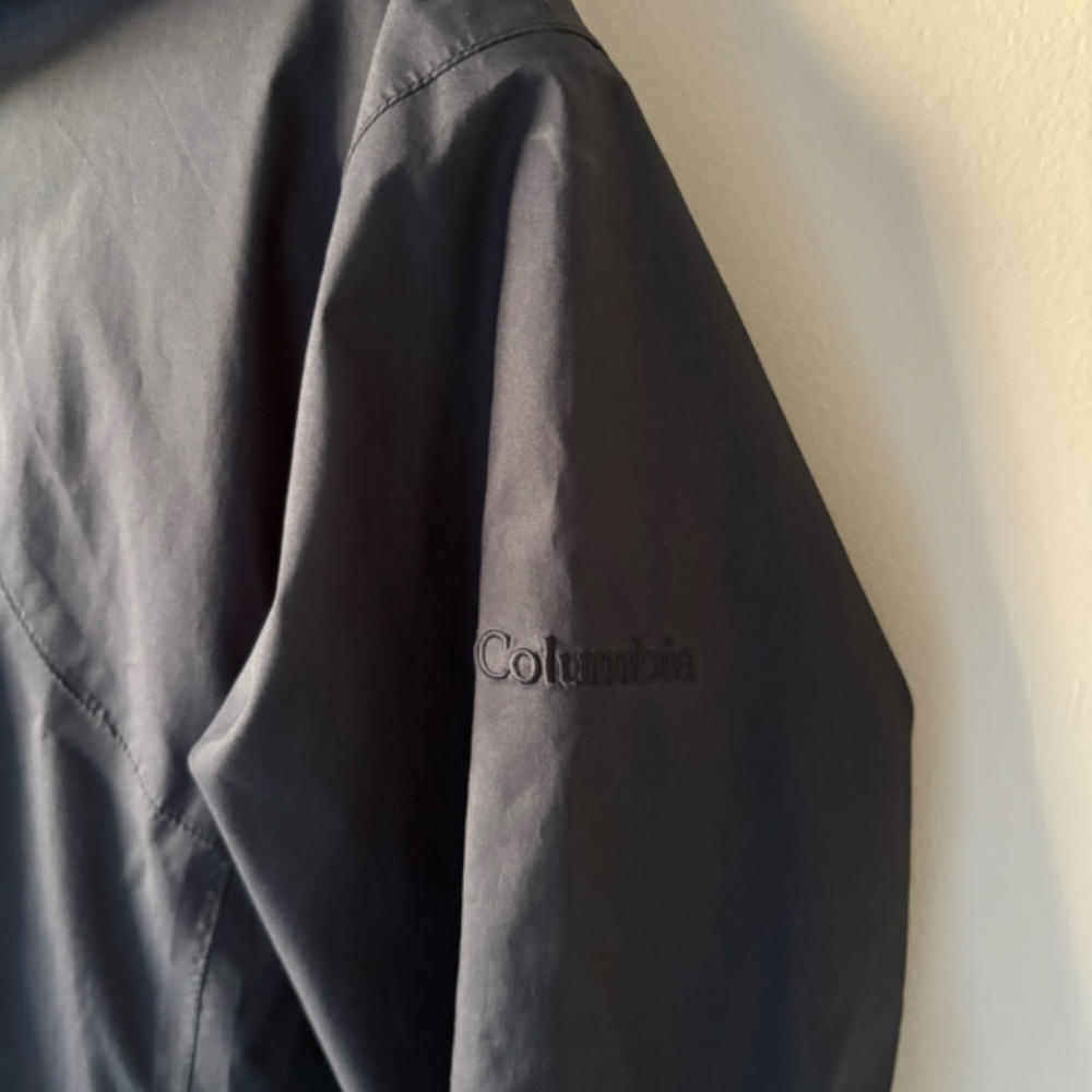 Columbia Men's Large Omni-Tech Waterproof Breathable Jacket - Picture 4 of 5